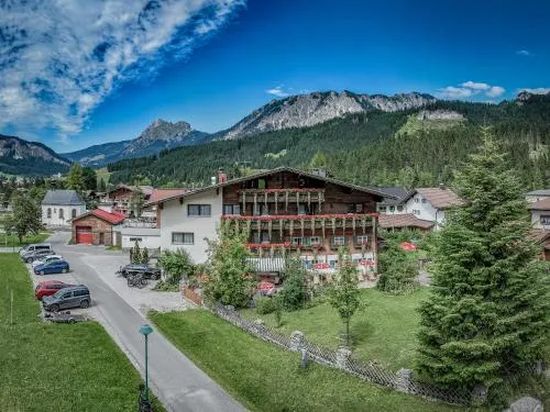 Gästehaus Elfriede inklusive Sommerbergbahnticket in Haldensee, Österreich