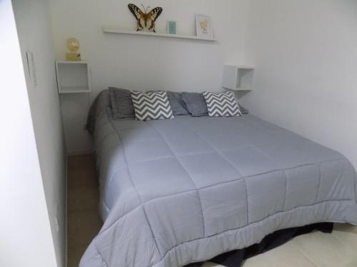 One-Bedroom Apartment image 10