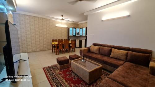 3.5 BHK for 10 Guest in Bhartiya City near Manyata Techpark