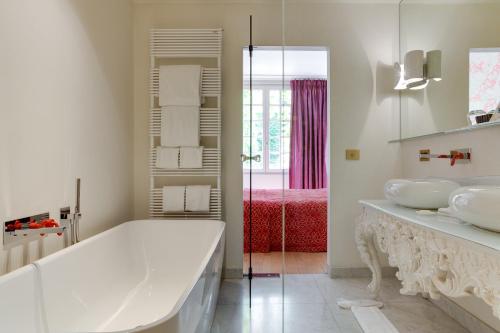 455181446 Small Luxury Hotel De Witte Lelie