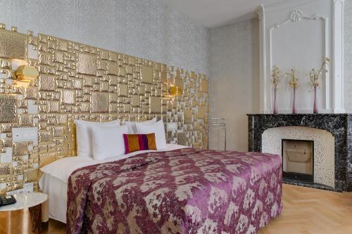 King Suite image 8
