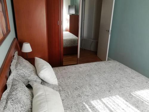 Amplio y soleado Alquilo apartamento entero de 3 hab 5 pax