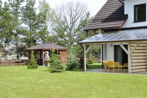 Skats, Osada Grzybowski Młyn apartamenty z dużym ogrodem KAISERÓWKA (Osada Grzybowski Mlyn apartamenty z duzym ogrodem KAISEROWKA) in Waglikowice