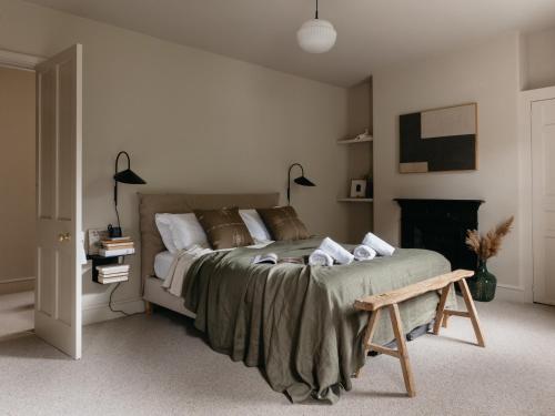 The Curator's Apartment - Spacious 2 Bedrooms, Bath (fotografie 6)