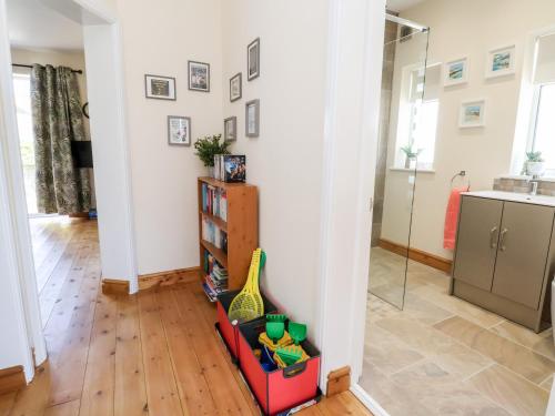 ทัศนียภาพภายนอกโรงแรม, 3 Rhyd Drive in คอลวี เบย์