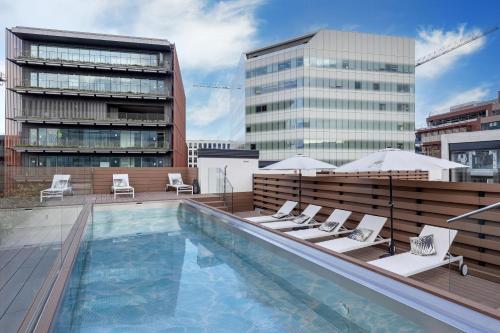 Luxury Loft wih Pool - city Center