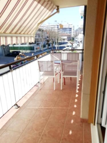 Amplio y soleado Alquilo apartamento entero de 3 hab 5 pax