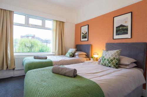 Strawberry Fields House - Air Host & Stay - 3 Bedroom, Liverpool (photo 4)