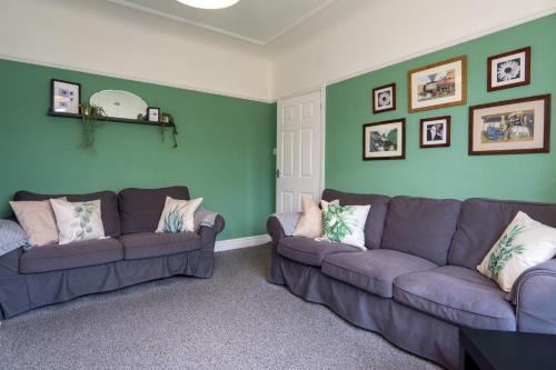 Strawberry Fields House - Air Host & Stay - 3 Bedroom, Liverpool (photo 7)