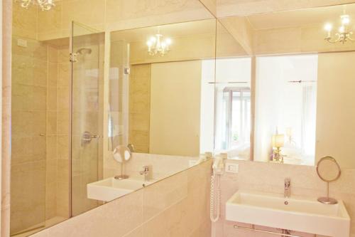 Antica Locanda Dei Mercanti - image 8