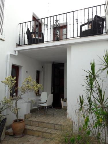 Medina Sidonia, luxury historic modern townhouse, swimming pool, terraces, sea view.