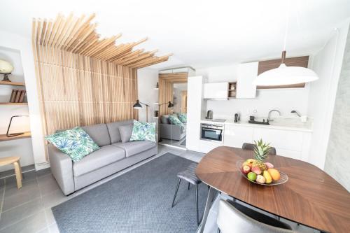 Studio JACQUARD avec terrasse-Oullins centre-Lyon - Apartment - Oullins