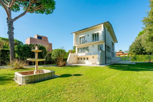  Villa Getty in Cinquale