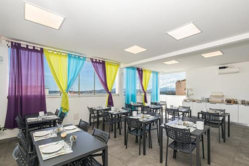 Food and beverages, Essenza Hotel - Olbia in Olbia