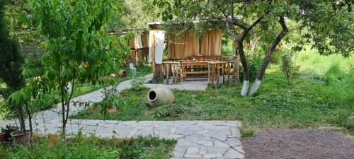 Garden, Mirage guesthouse in Halidzor