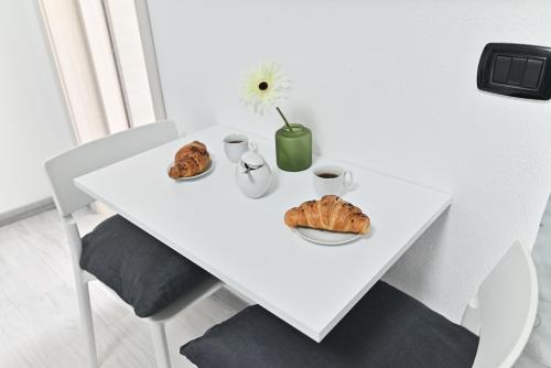 IzzHome Cozy Room 4
