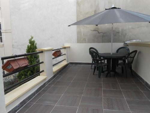 Hotel de Paris Montmartre - image 2