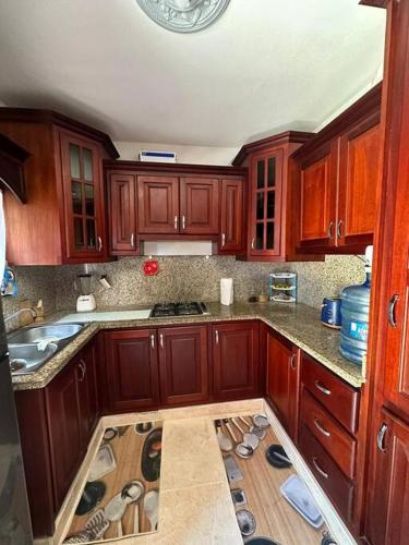 Casa Linda - 10 mins from Beach & Lagoon with AC & Free Parking in Cabrera