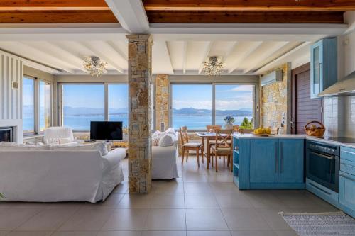 Crystal Beach Villa