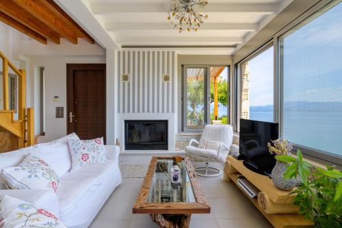 Crystal Beach Villa