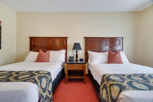 Tom Quick Inn - image 9