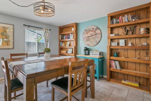 Beach Bungalow 700 - image 9