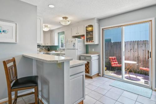 Beach Bungalow 700 - image 10