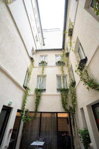 Hôtel Du Mont Dore Batignolles - image 7