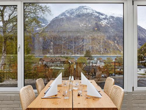 餐廳, 埃德峽灣酒店 (Eidfjord Hotel) in 埃德福德市中心