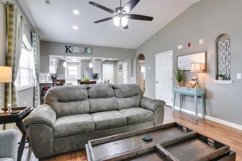 Central Resort Condo 1 Mi to Branson Strip! - image 12