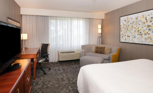 Courtyard by Marriott Newark Silicon Valley