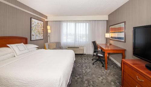 Courtyard by Marriott Newark Silicon Valley