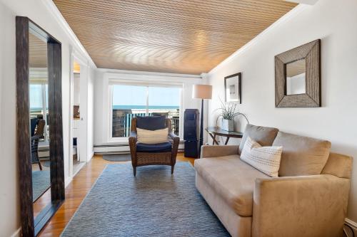 Inn on the Sound - image 9