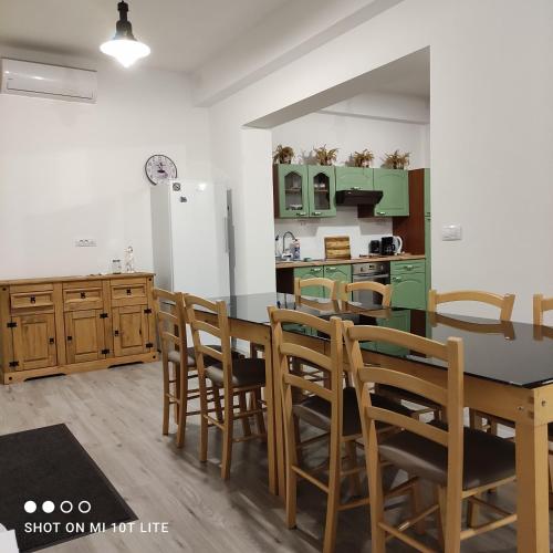 مطبخ, PRENOČIŠČE 9a (PRENOCISCE 9a) in Tolmin