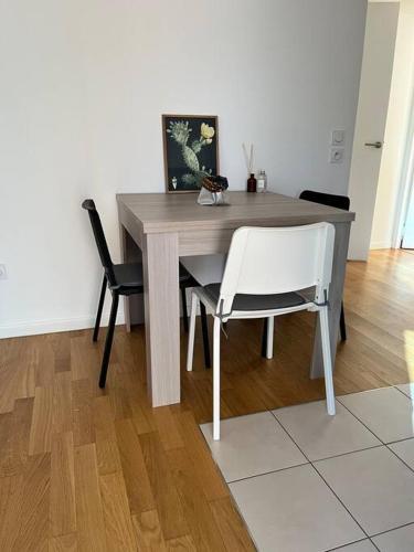 Superbe Appart 2P pour 4 pers à 5 min TGV RER Orly (Superbe Appart 2P pour 4 pers a 5 min TGV RER Orly) in 馬西