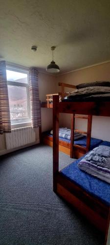 4 bunk beds