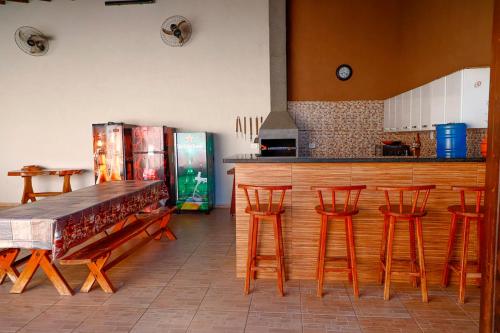Casa c area gourmet e piscina aquecida - Rubineia