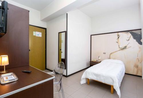 Hotel Solarium - image 12