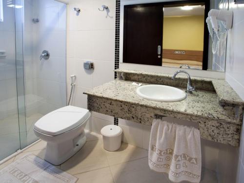 Deluxe Triple Room image 4