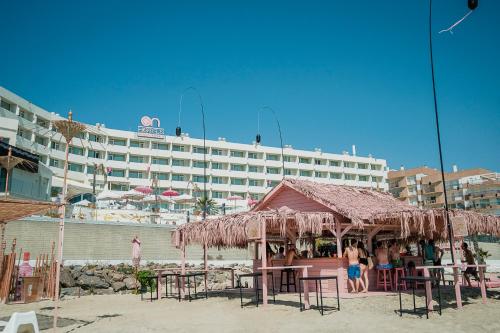 ON Hotels Oceanfront Adults Designed – khách sạn tại Matalascañas
