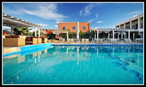Ianos Hotel - image 10