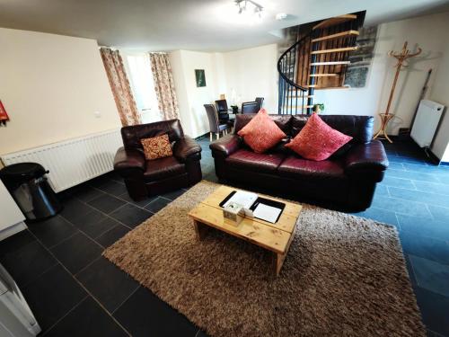 Dolgun Uchaf Guesthouse and Cottages in Snowdonia