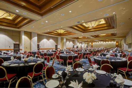 Tárgyalóterem/bálterem, Marriott Tulsa Hotel Southern Hills near Oral Roberts Egyetem
