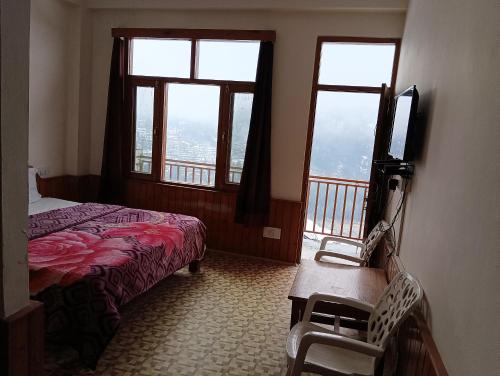 ROOP MOUNTAIN HOMESTAY