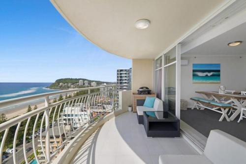Apartment with Sea View room in 2nd Avenue Apartments - Hosted by Burleigh Letting