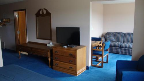 Hometown Inn - main image