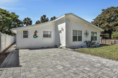 Home on St Johns River