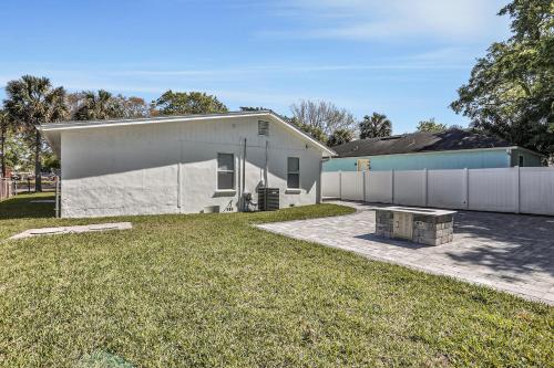 Home on St Johns River in Atlantic Beach, USA