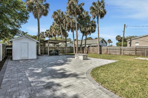 Home on St Johns River