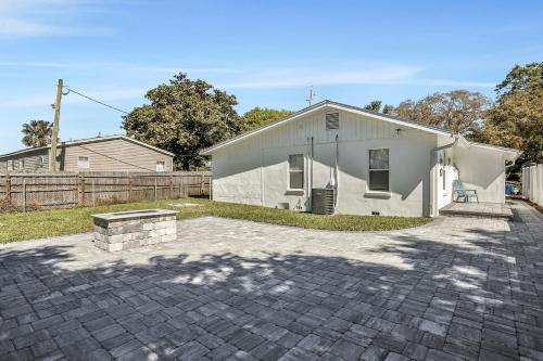 Home on St Johns River